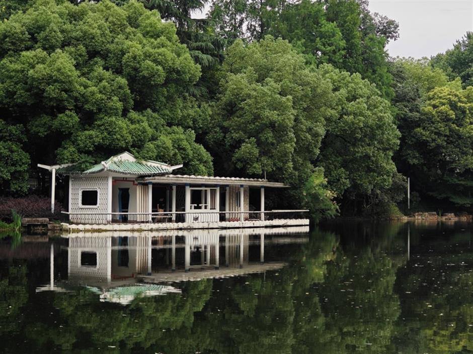 Xinhua Road: A witness to urban life development over past century