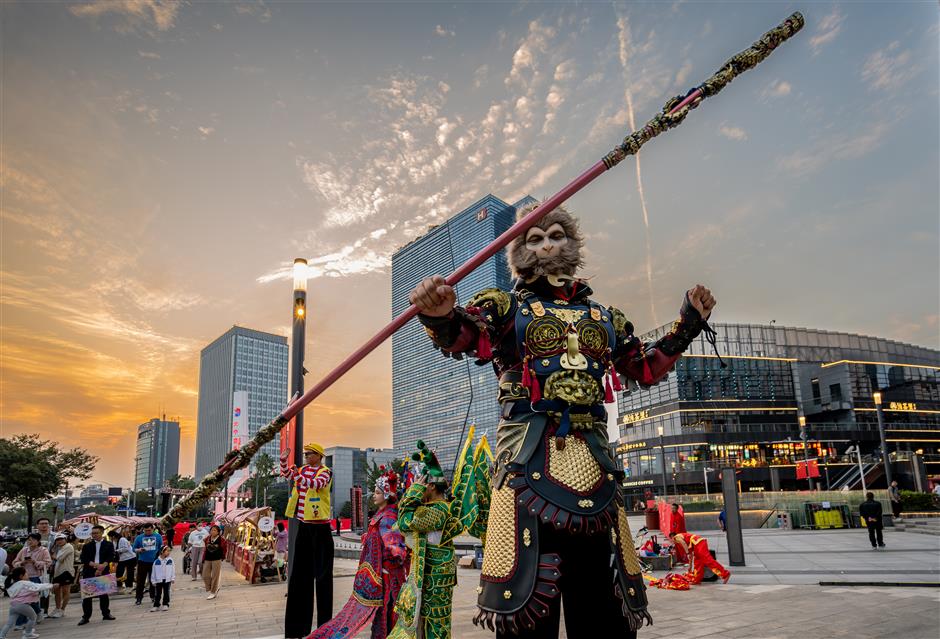 Jing'an lights up with a host of colorful activities