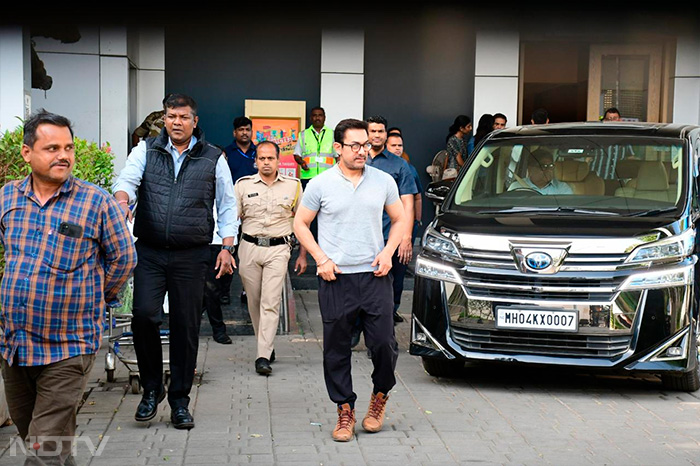 Alia Bhatt, Aamir And Salman Khan At The Airport. Did Someone Say Blockbuster Spotting?