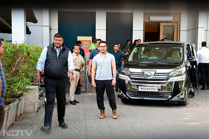 Alia Bhatt, Aamir And Salman Khan At The Airport. Did Someone Say Blockbuster Spotting?