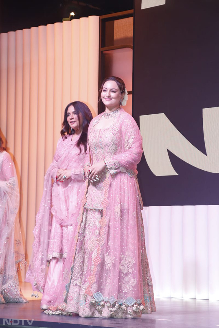 Sonakshi-Richa, Manisha-Aditi And Others Add Sparkle To Heeramandi Event