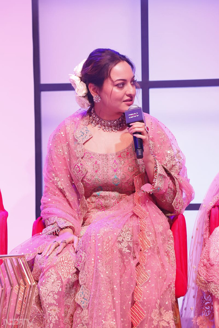 Sonakshi-Richa, Manisha-Aditi And Others Add Sparkle To Heeramandi Event